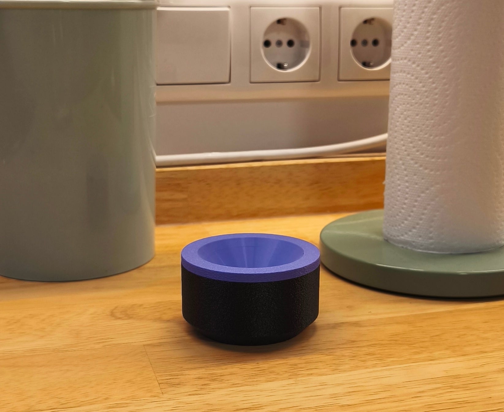 Fruchtfliegenfalle mit Magnetdeckel